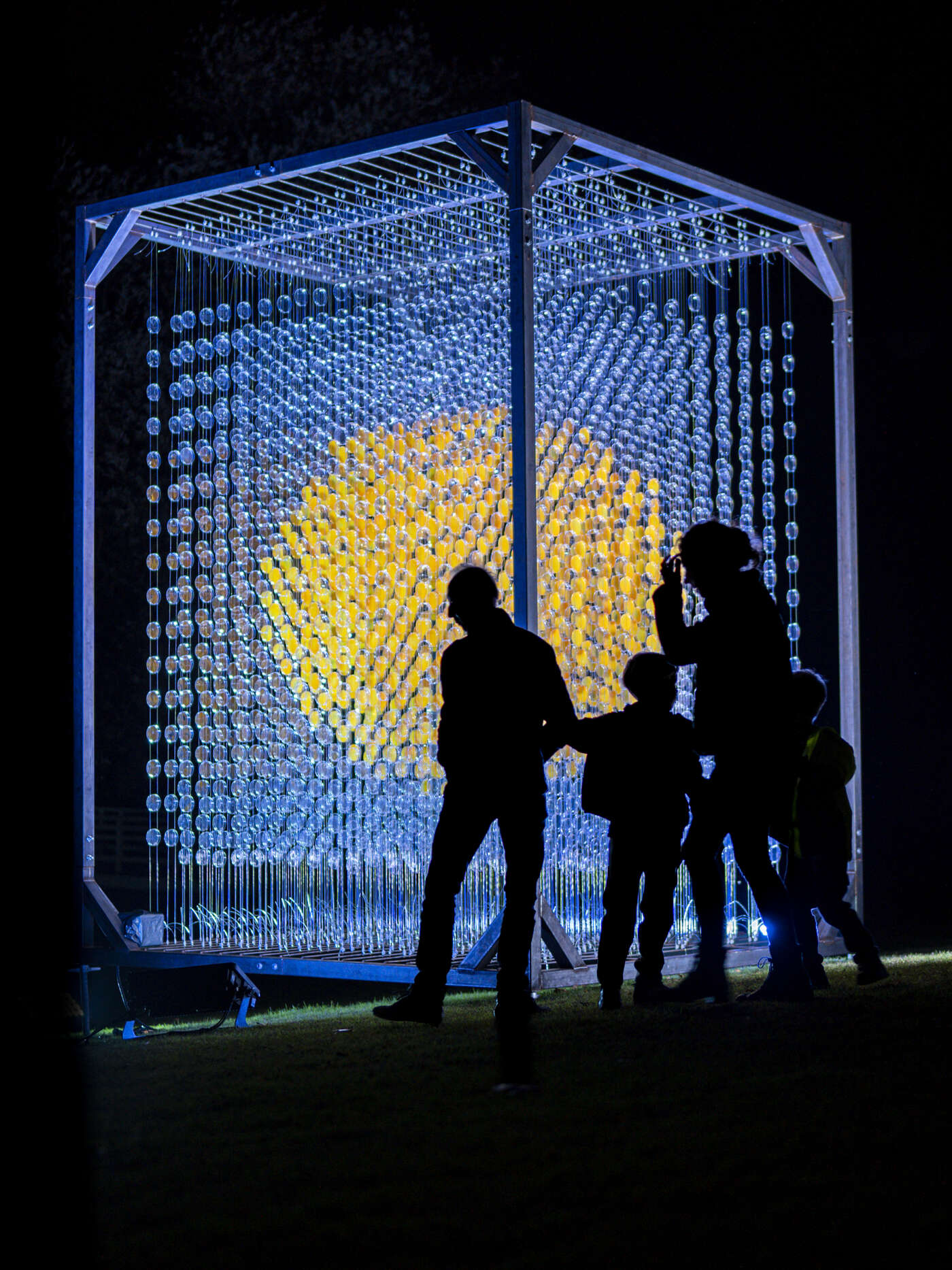 2022 fotografie door Yoas Huwaë kunstwerk door Sandipan Nath Sebastiaan Smink